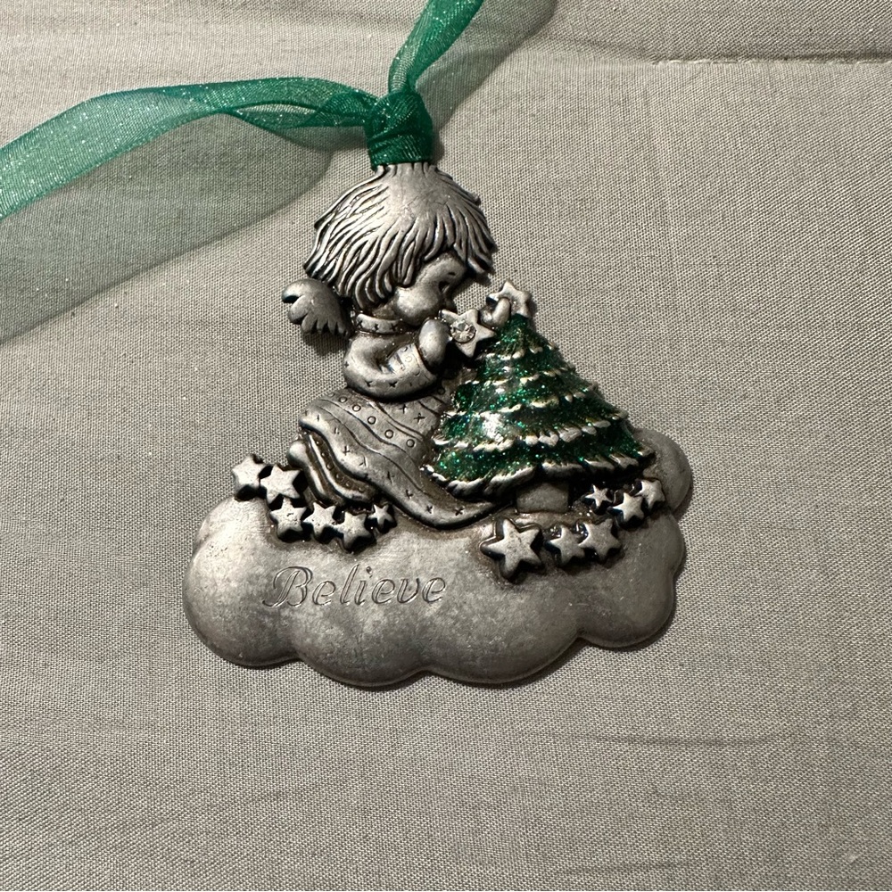 Gloria Duchin Pewter Ornament inscribed‎ "Believe”